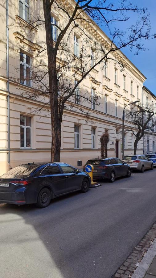 Ground Floor Family Apartment Krasków Exterior foto